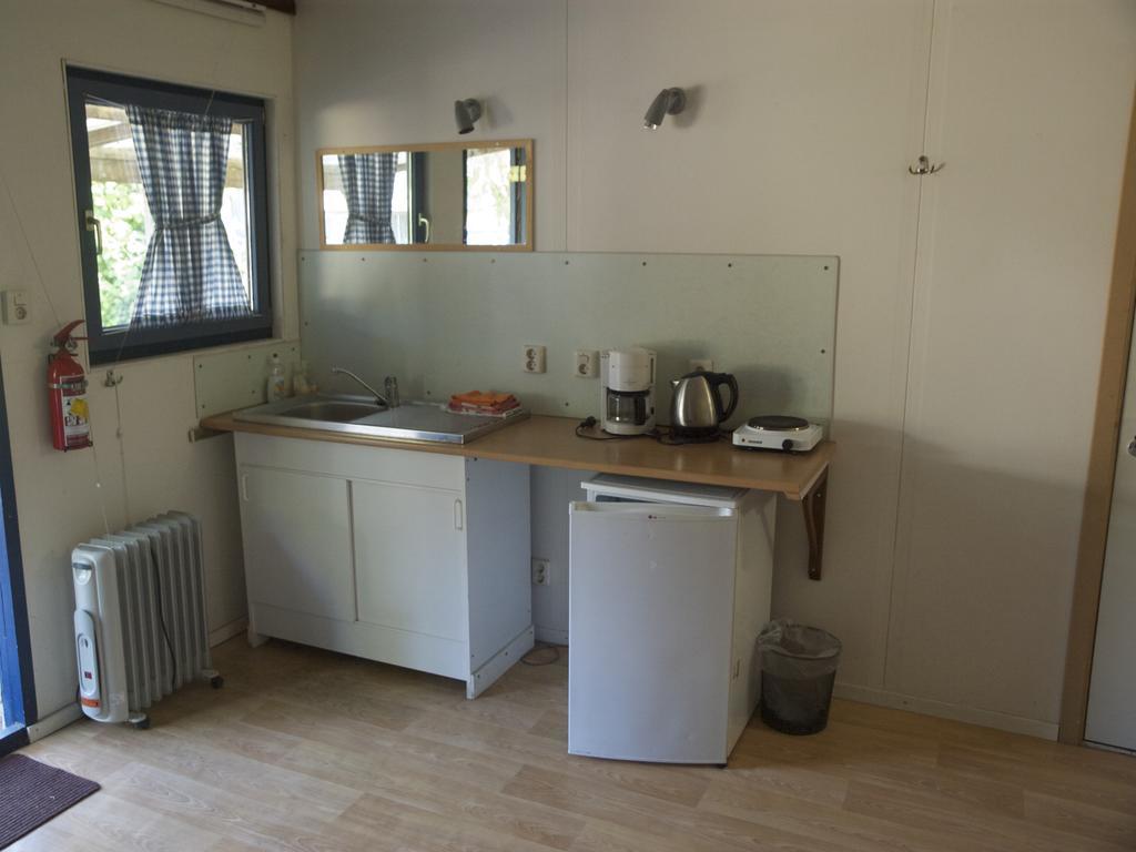 Holiday Home Ossa Basecamp Sint Odilienberg Room photo